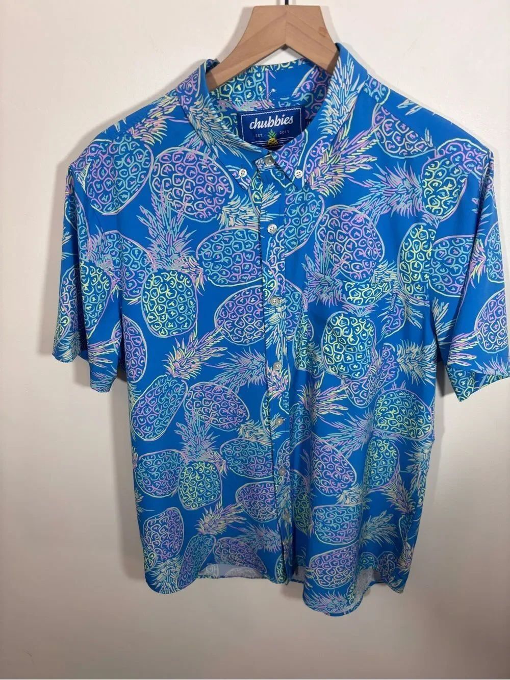 Chubbies Men’s neon pineapple performance polo size large vacation tropical golf